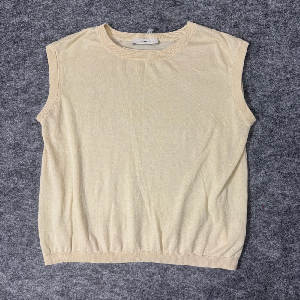 Meiyang Cropped Stretchy Women's Cream Sleeveless Top
